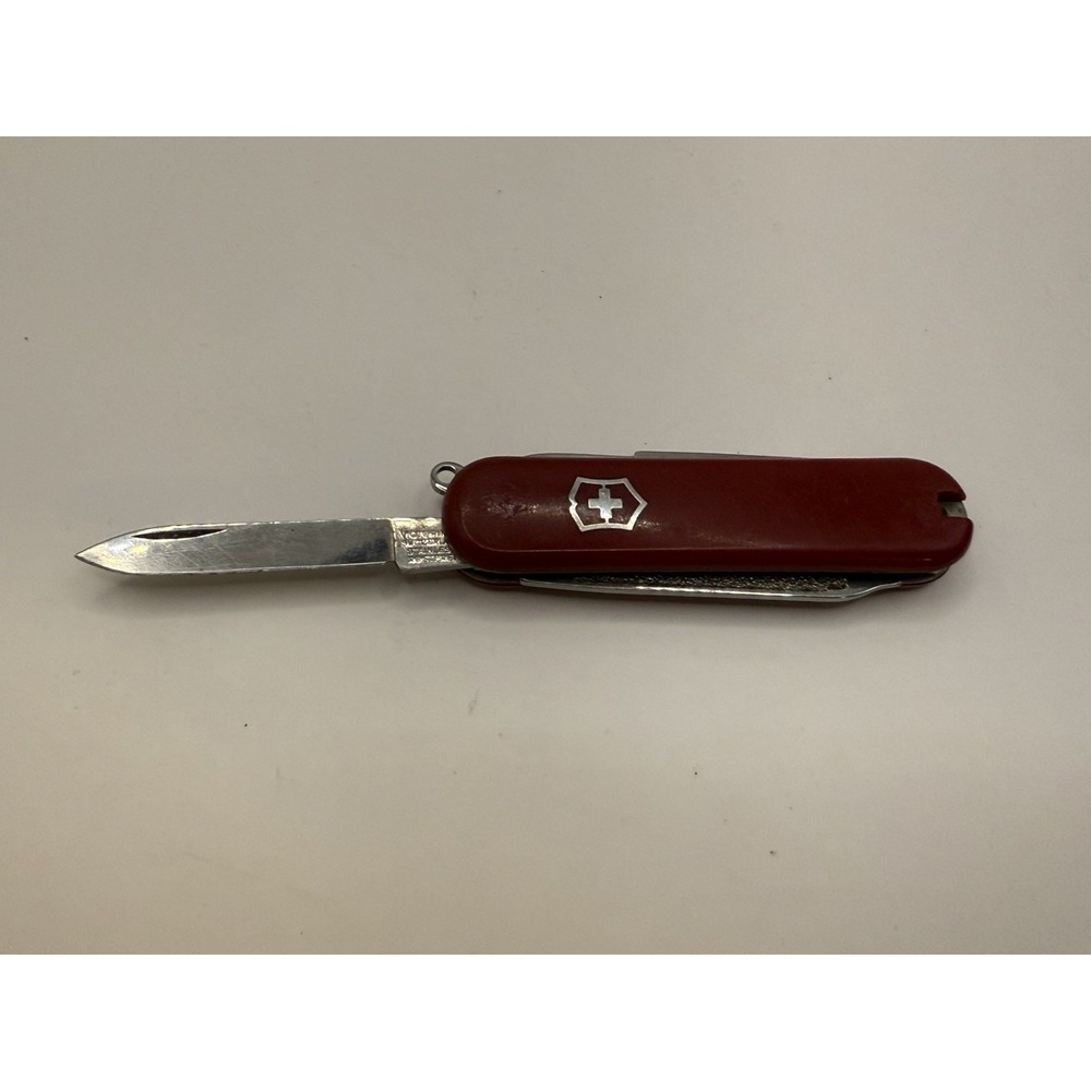 Victorinox‎ Swiss Army Knife Red – Classic SD – Made in Switzerland – Used